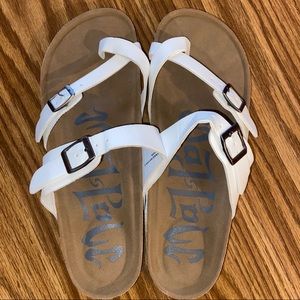 Mad Love Prudence footbed sandals white size 9